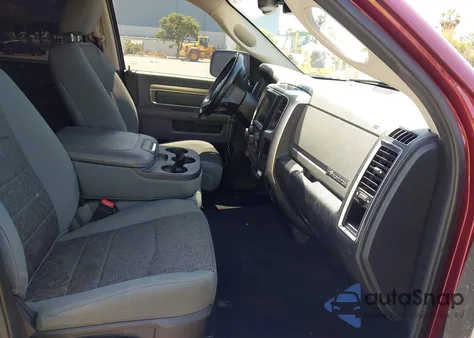 2016 Ram 1500 Big Horn z USA, uszkodzony, nr VIN 1C6RR7GG0GS267184